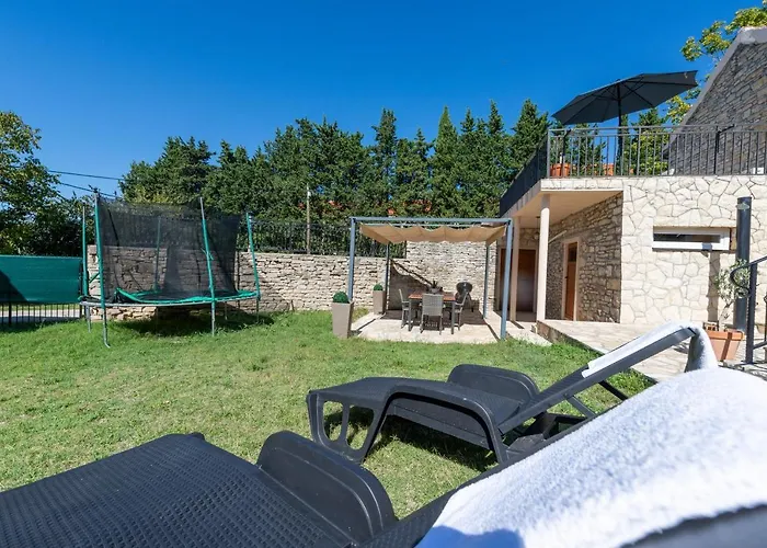 Ferienhaus La Marlena Benkovac