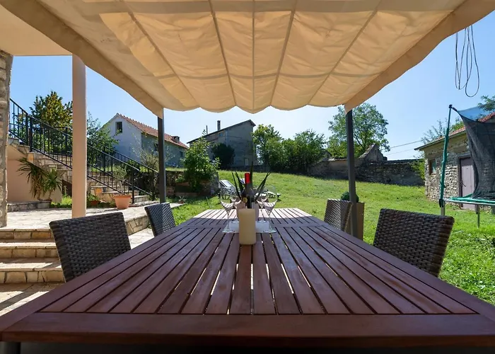 Ferienhaus La Marlena Benkovac